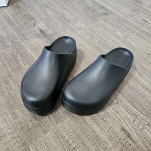 CROCS Dylan Platform Clog